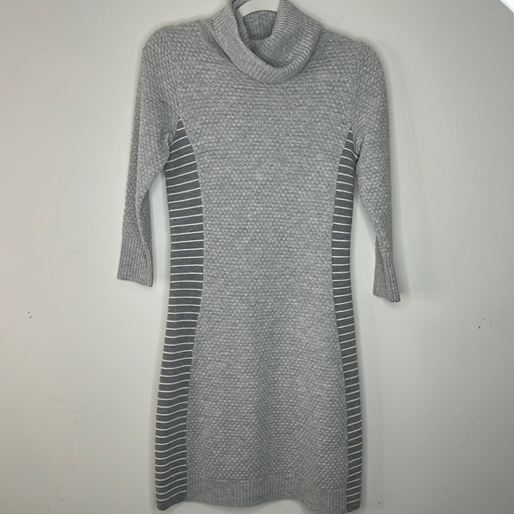 Athleta Dresses & Skirts - Athleta Ribbed Sweater Dress
